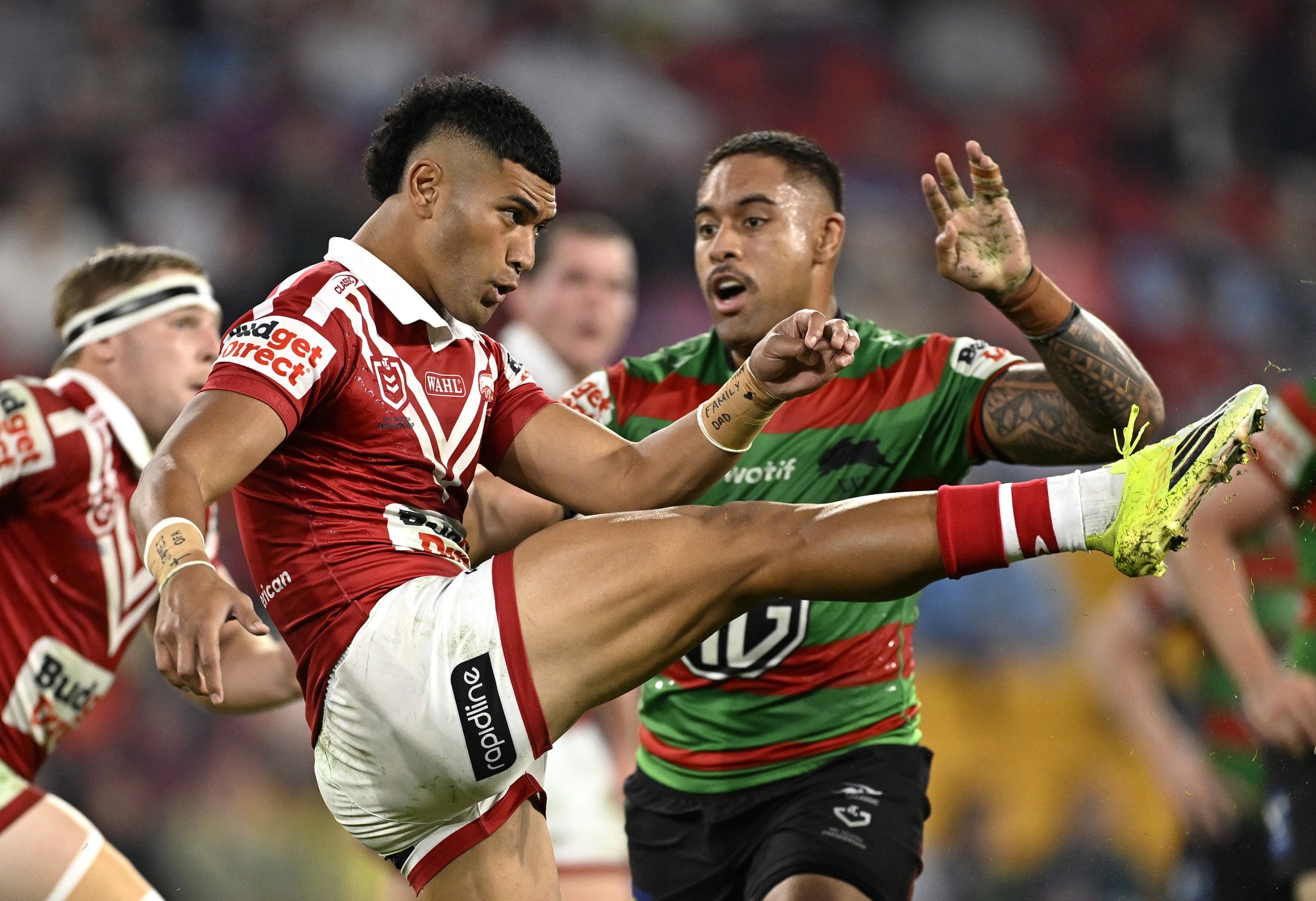 AFL kicking guru helps Dolphins star strike it Rich