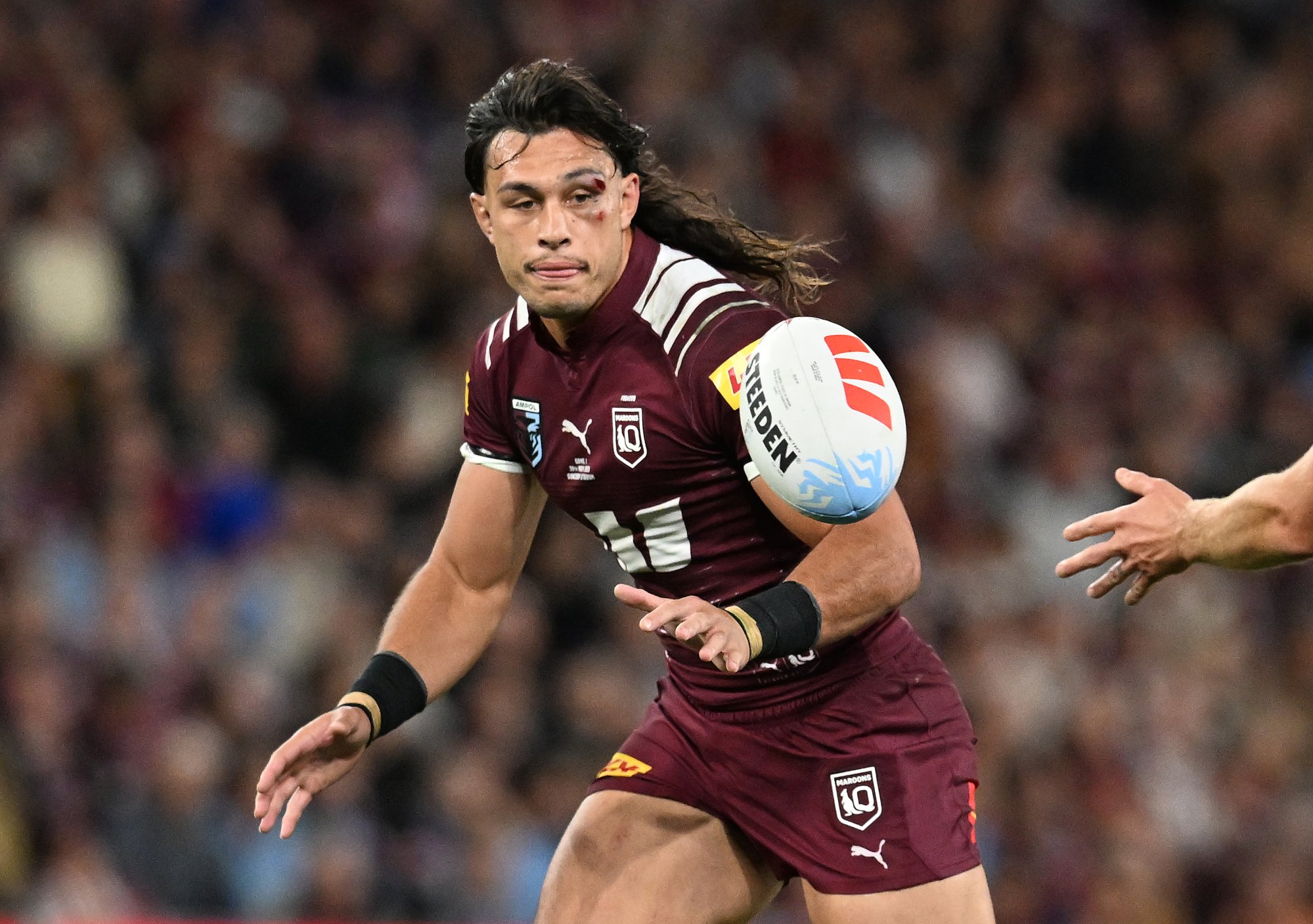 Maroons rally around prop after his father's death