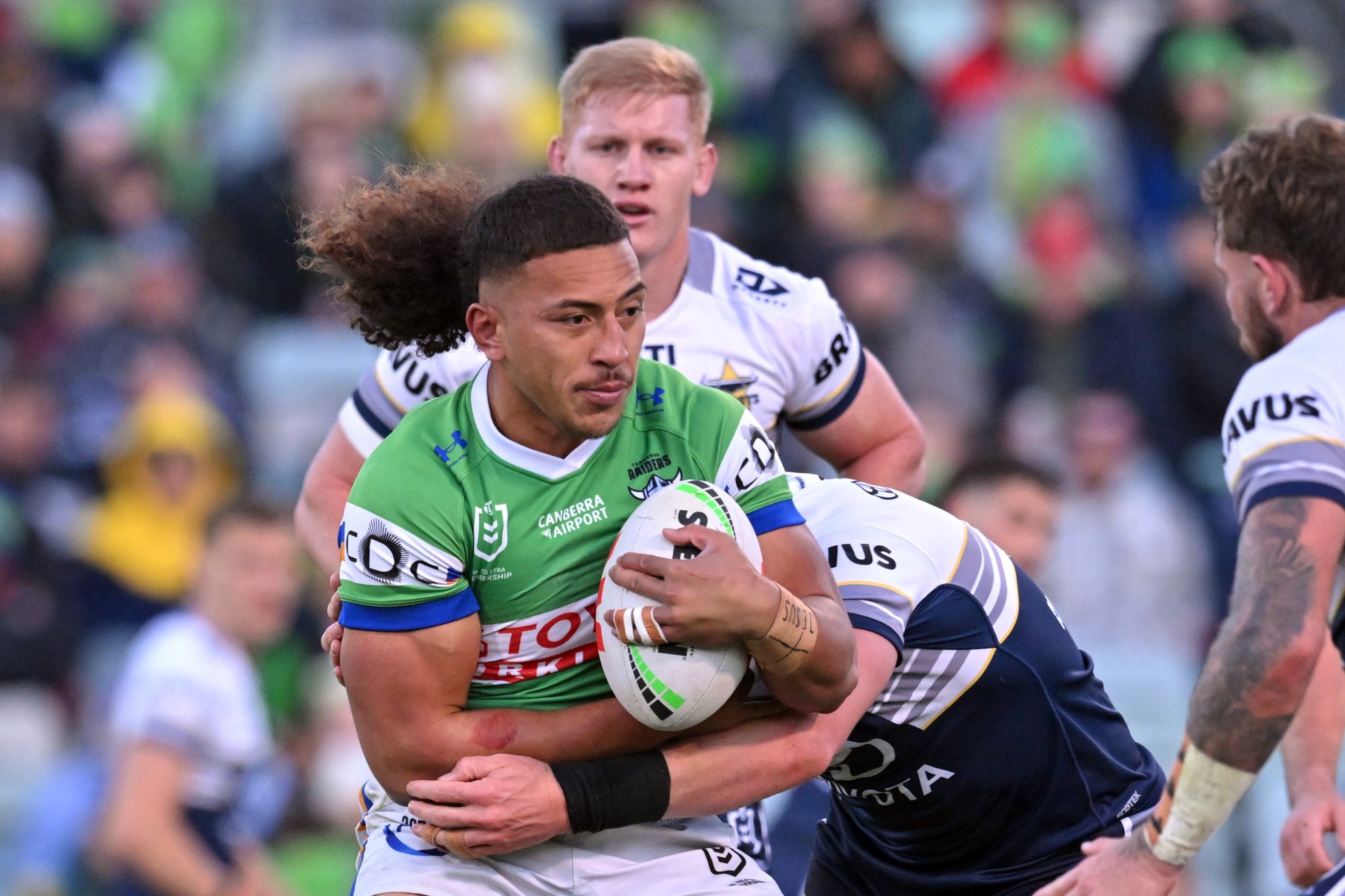 Raiders' rising star pens new deal with Canberra