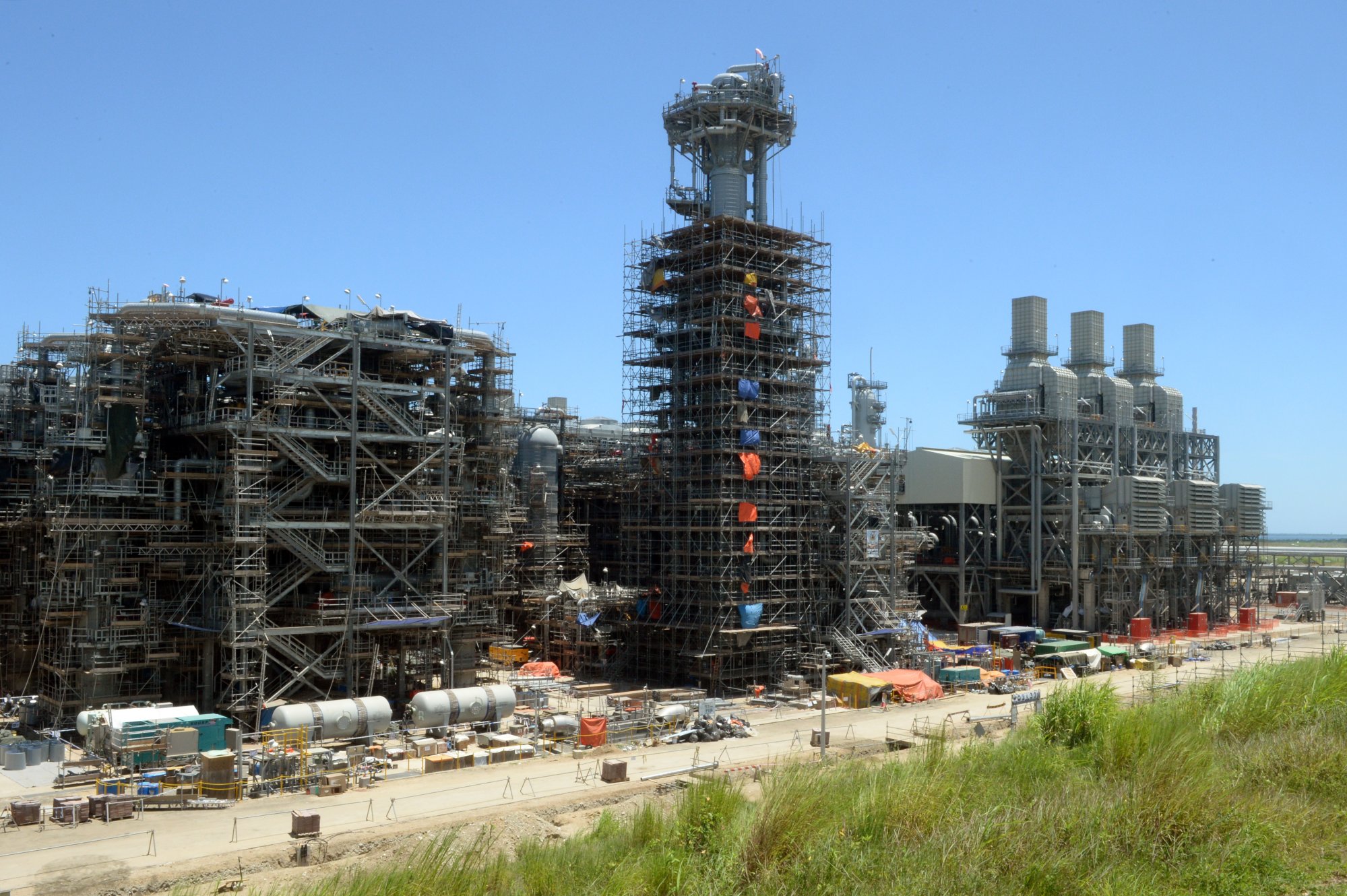 Santos to increase stake in huge $20b PNG gas project