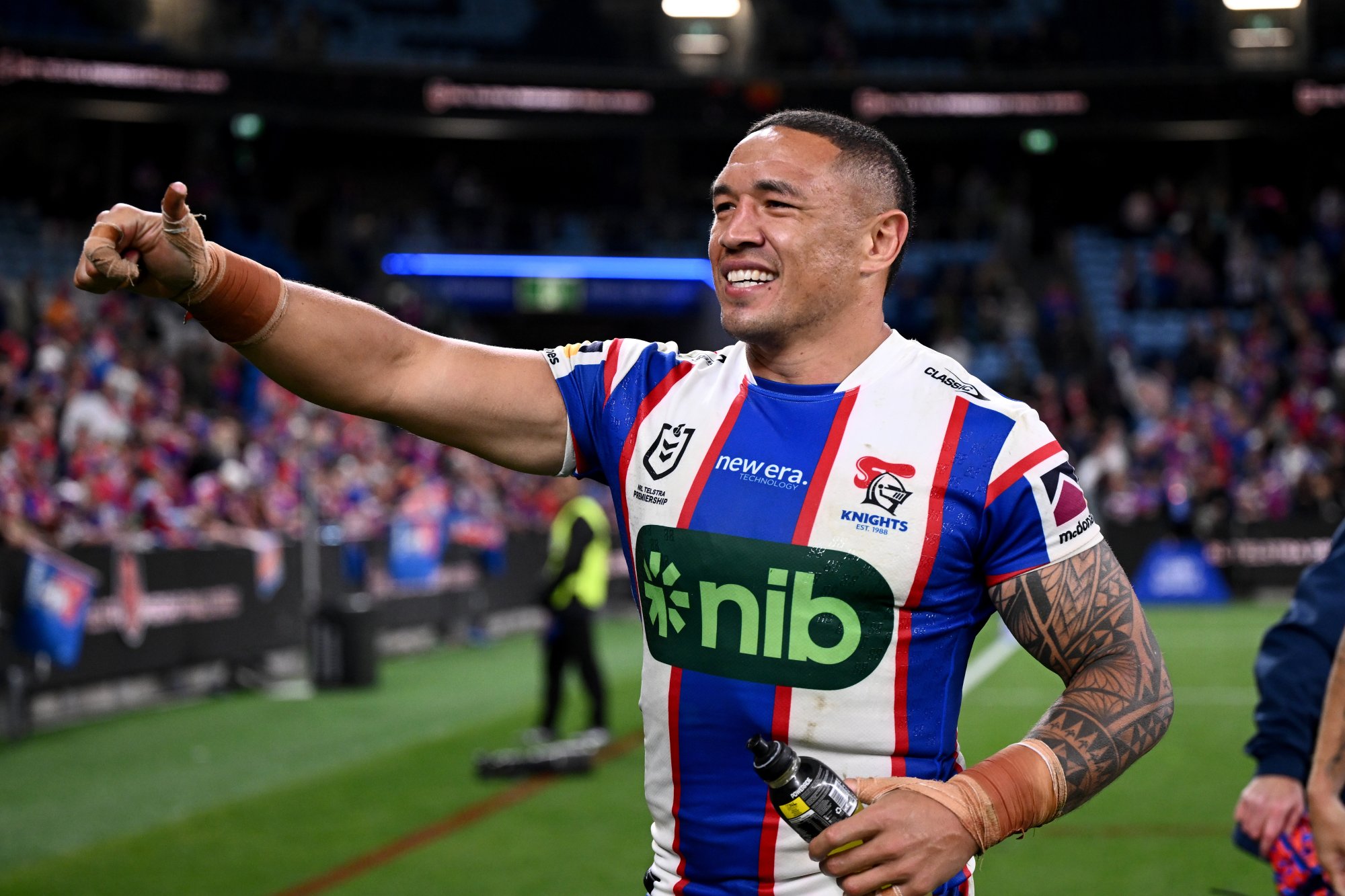 Veteran Knight wants to suit up for 17th NRL season