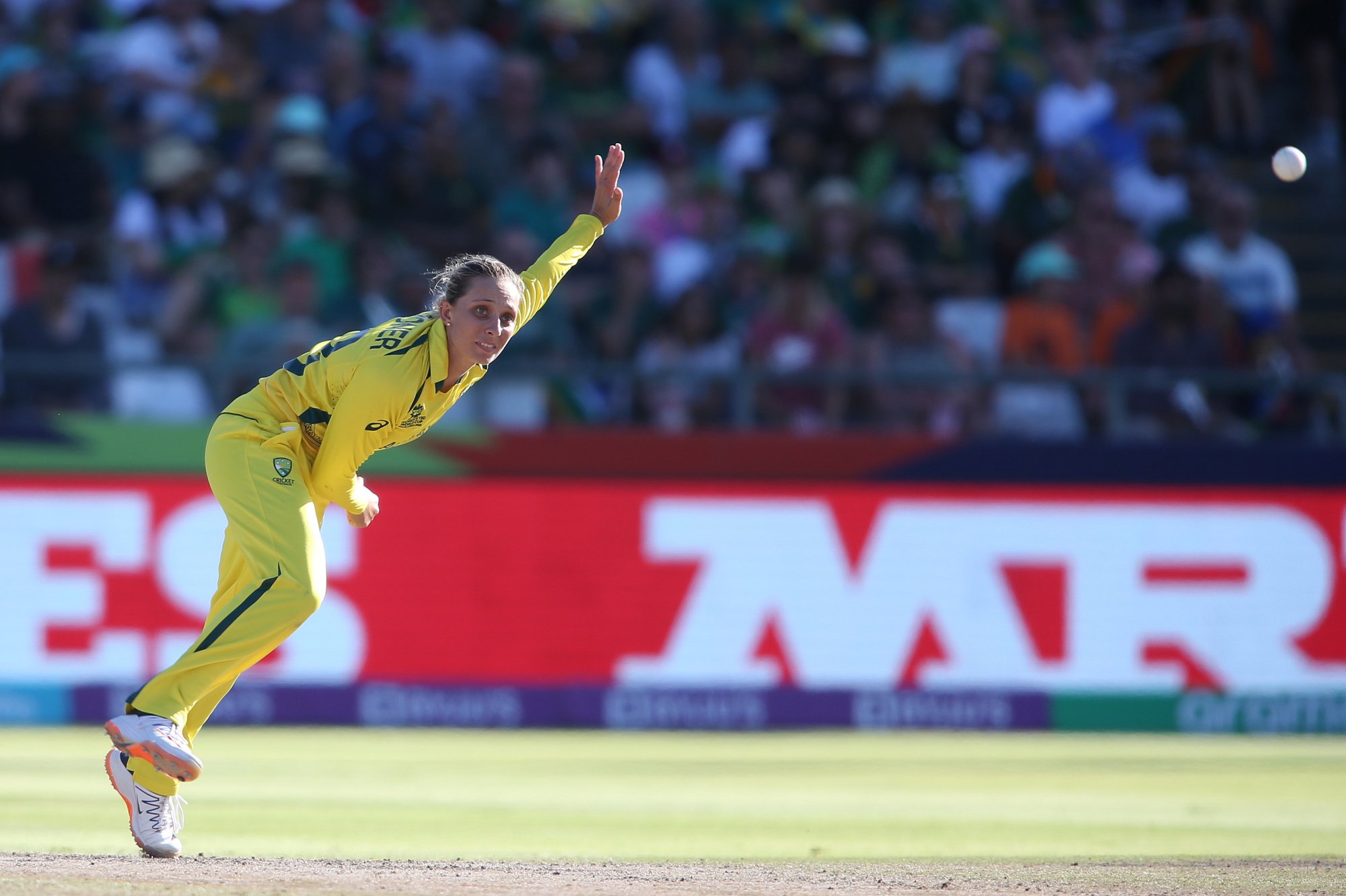 Deadly Gardner takes four as Rockets achieve lift-off