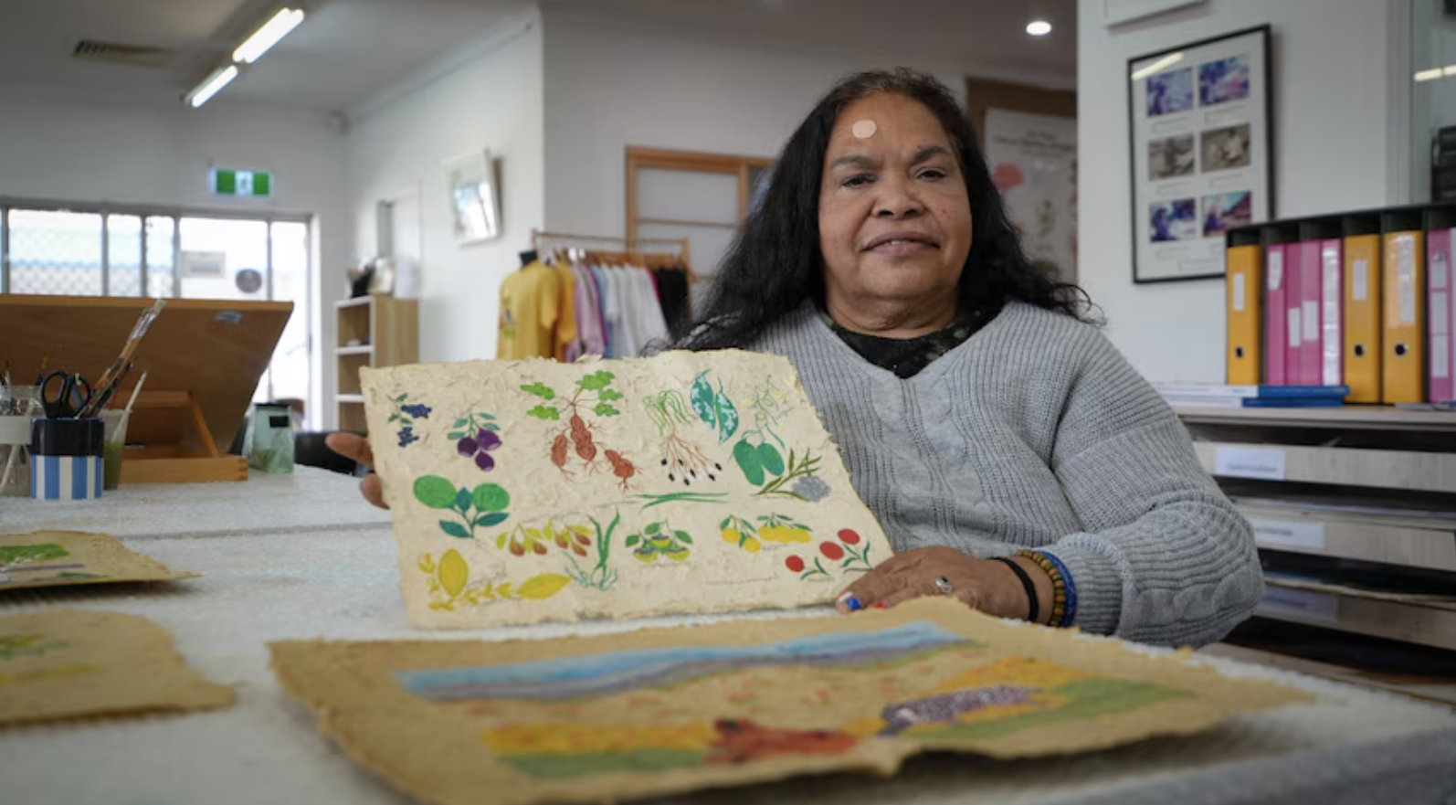 Western Arrernte artist turns buffel grass into powerful environmental message