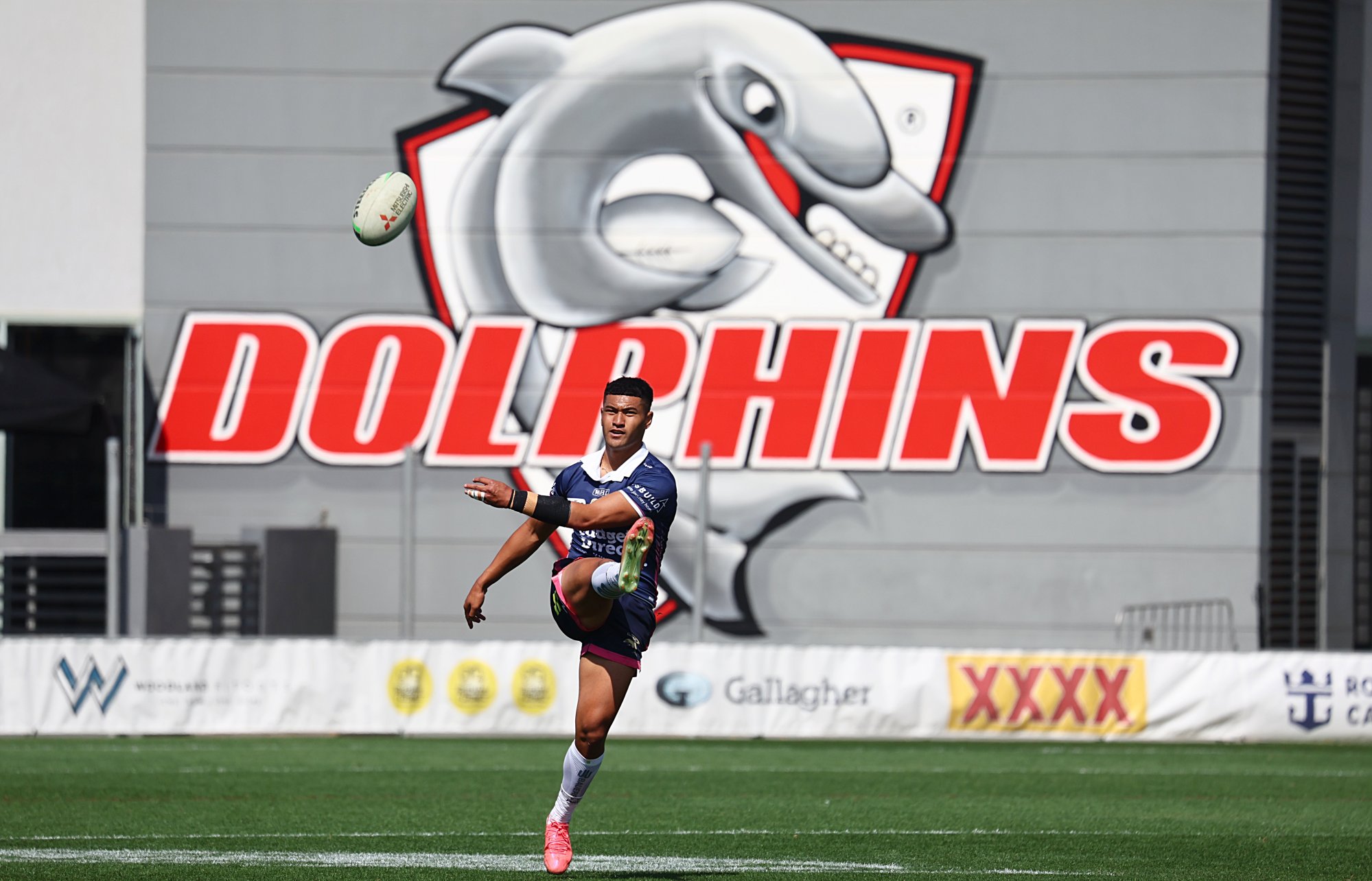Walker's on but Woolf 'wouldn't swap' his own No.7