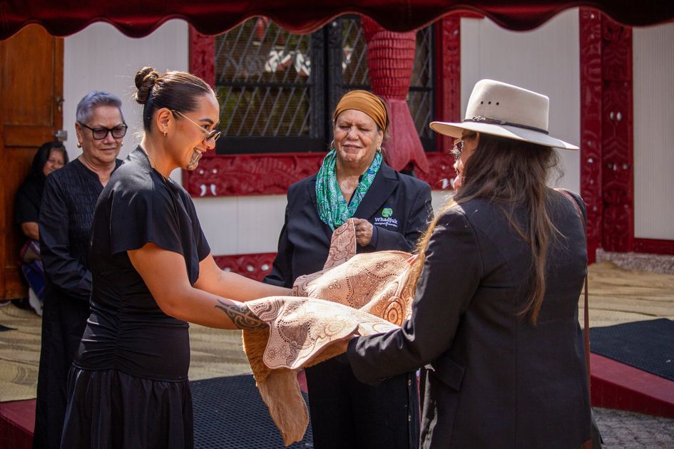 Reapt Exclusive: Whadjuk delegation received by Māori Qu... | Style Up ...