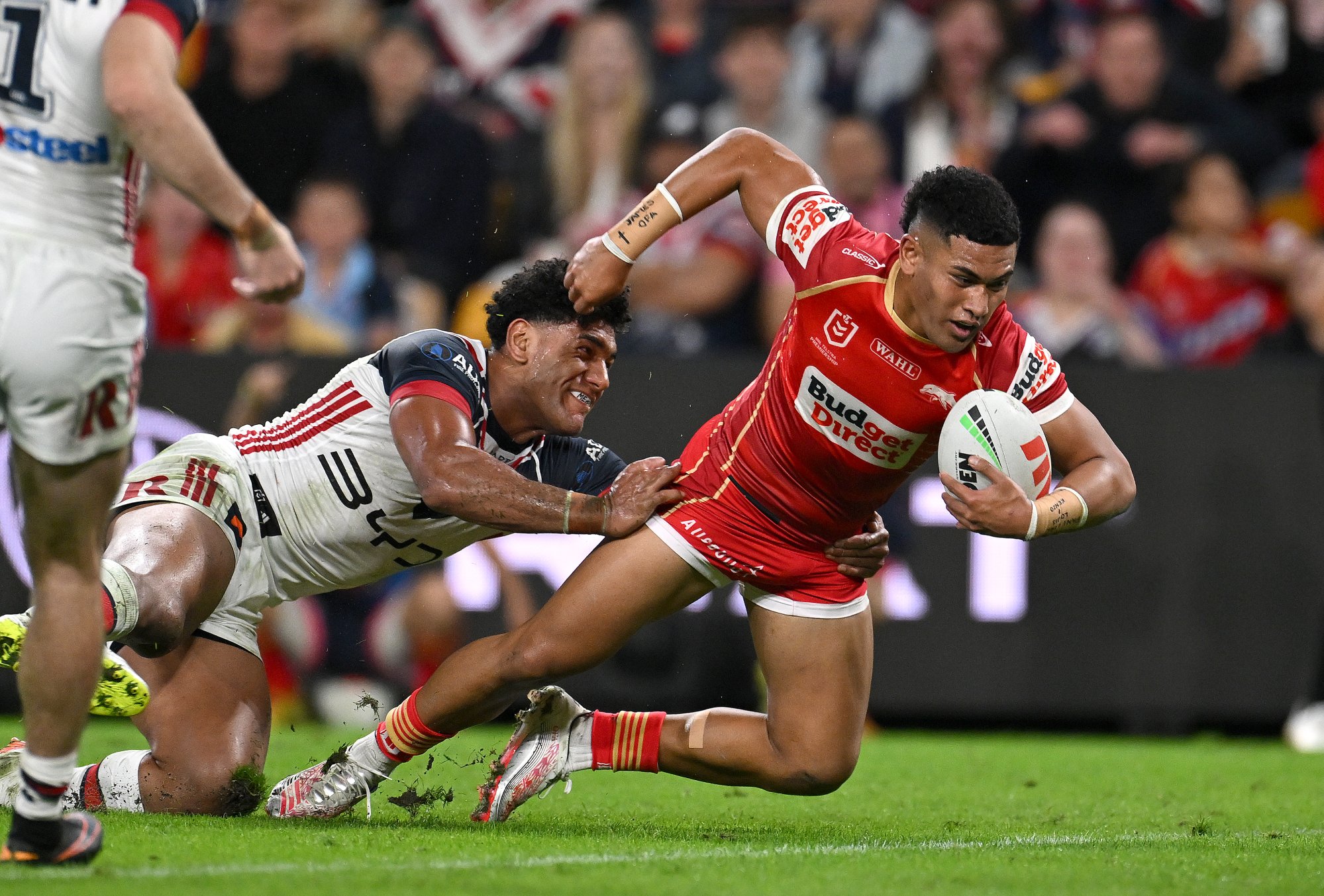Cleary sight: Cronk has Dolphins No.7 running to glory