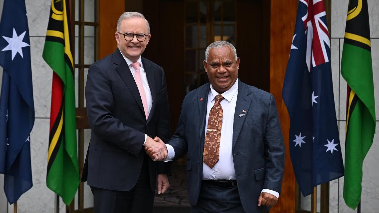 Foreign bases ruled out as Vanuatu signs security deal