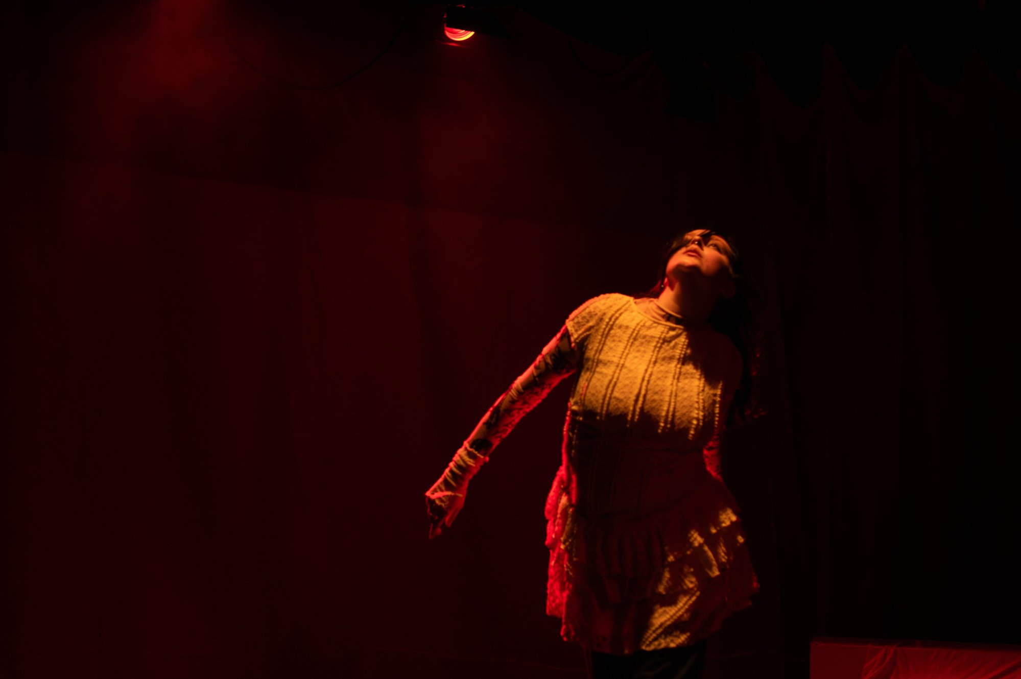 Dancer Amelia Jean O’Leary delivers haunting performance in Fringe show Sitting Gnaay