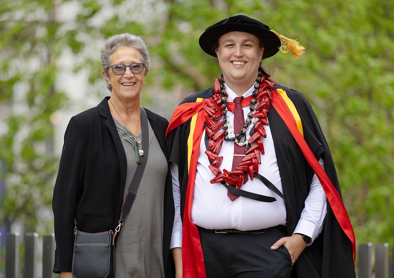 From gaming to the stars for first Sāmoan physics PhD graduate