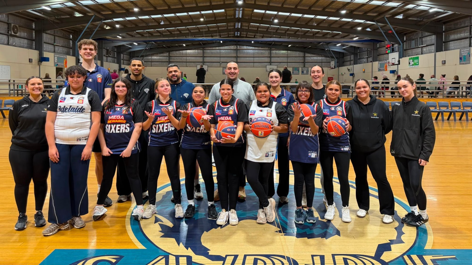Adelaide 36ers link with Shooting Stars for leadership camp