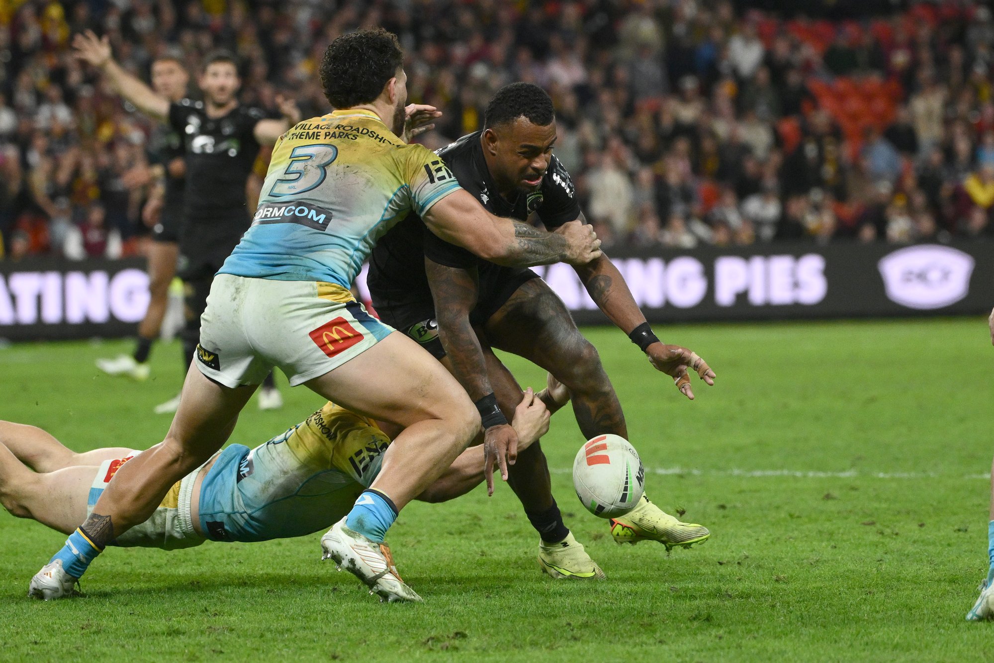 Reynolds support not enough to save Broncos star Mam