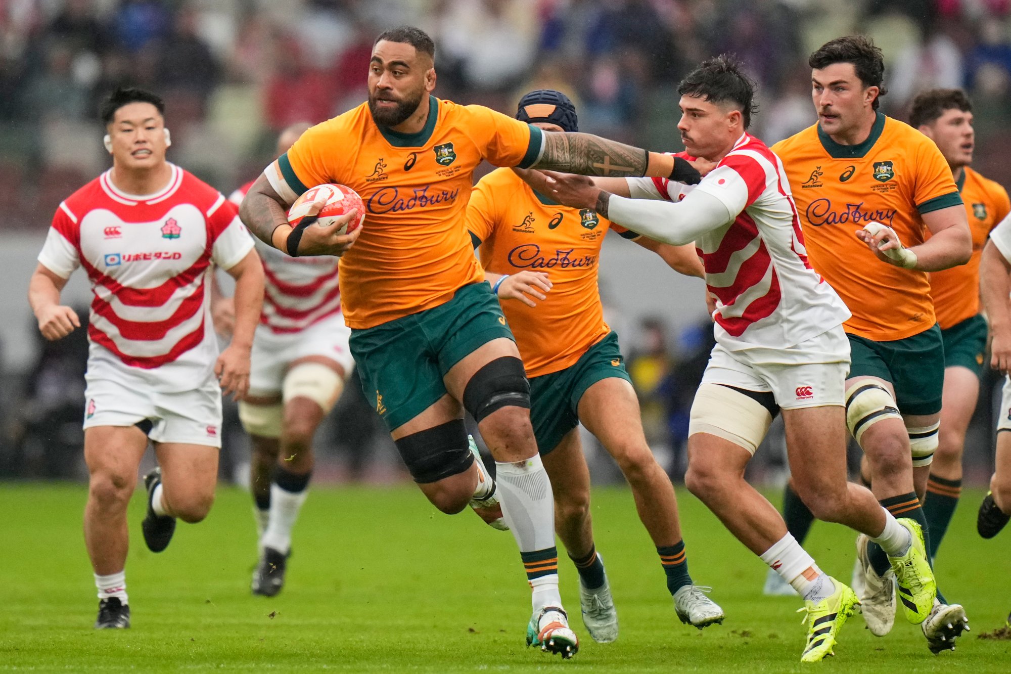 Bulked up lock Salakaia-Loto back in Wallabies fray