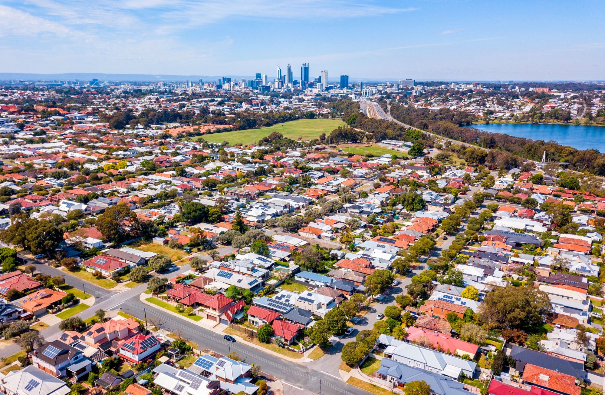 Support 'desperately needed' for Aboriginal-led housing solutions as new data shows social housing failing to keep pace in WA