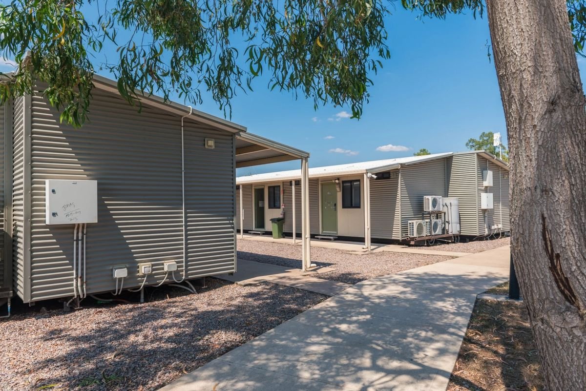 NT rejects Commonwealth deal to save homeless shelter as families face eviction